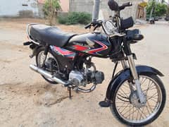 HONDA CD70 2018 MODEL 1ST OWNER KARACHI NUMBER ALL OKAY LUSH CONDITION