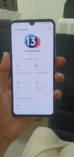 Vivo V21