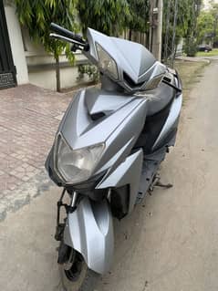 Electric scooty