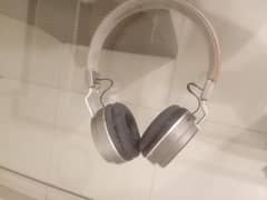 Bluetooth headphones