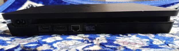 PS4 Silm