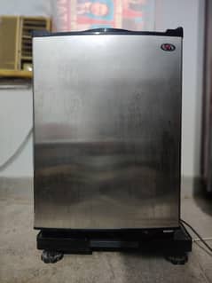ST fridge for sell