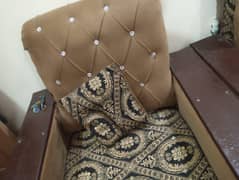 5 Seater Sofa Set Urgent Sale