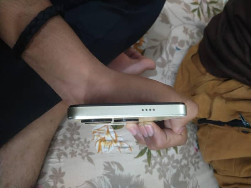 Tecno spark go 24 with box and charger 7