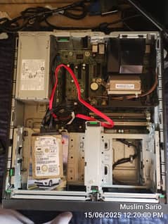 Core i3-4th Gen. 4-500GB.  4GB DDR3 Ram.  500GB Hard drive.