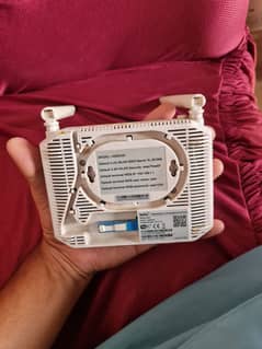 Gpon router in good condition with orignal charger