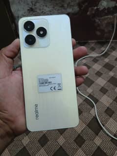 realme