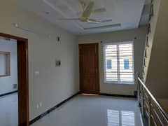 4 Marla 25 X 40 Upper Portion For Rent In G-13 Islamabad