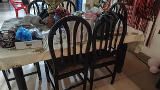 Dinning Table 100℅ Tali wood condition 10/9 with Table Set