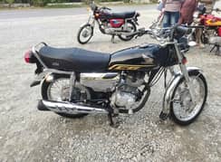 125 Self Start black.