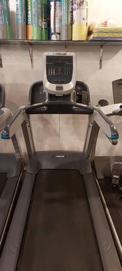 COMMERCIAL TREADMILL / GYM TREADMILL / USA MACHINE / JOGGING MACHINE