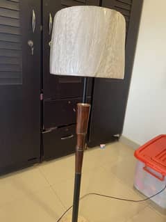 Floor lamp