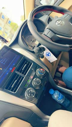 corolla yaris 1.3 white
