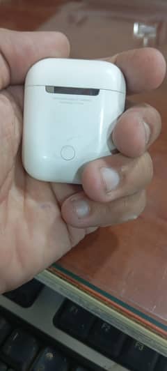 AIRPODS