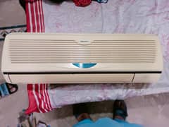 Split AC 1 Ton