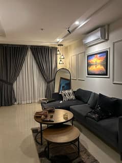 One Bed Apartment Luxury Furnished available for daily Bases in Gulberg Green