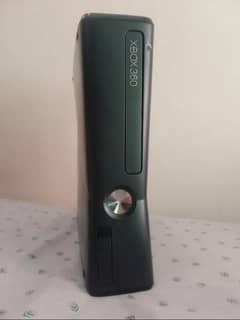 Xbox 360slim. model 1439. for sale with 2 controllers