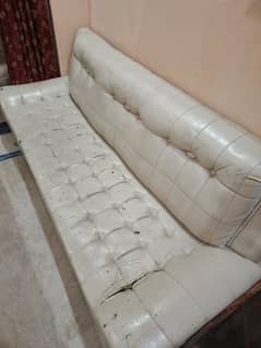sofa set british lighty ruff used