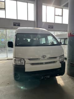Toyota Hiace Commuter