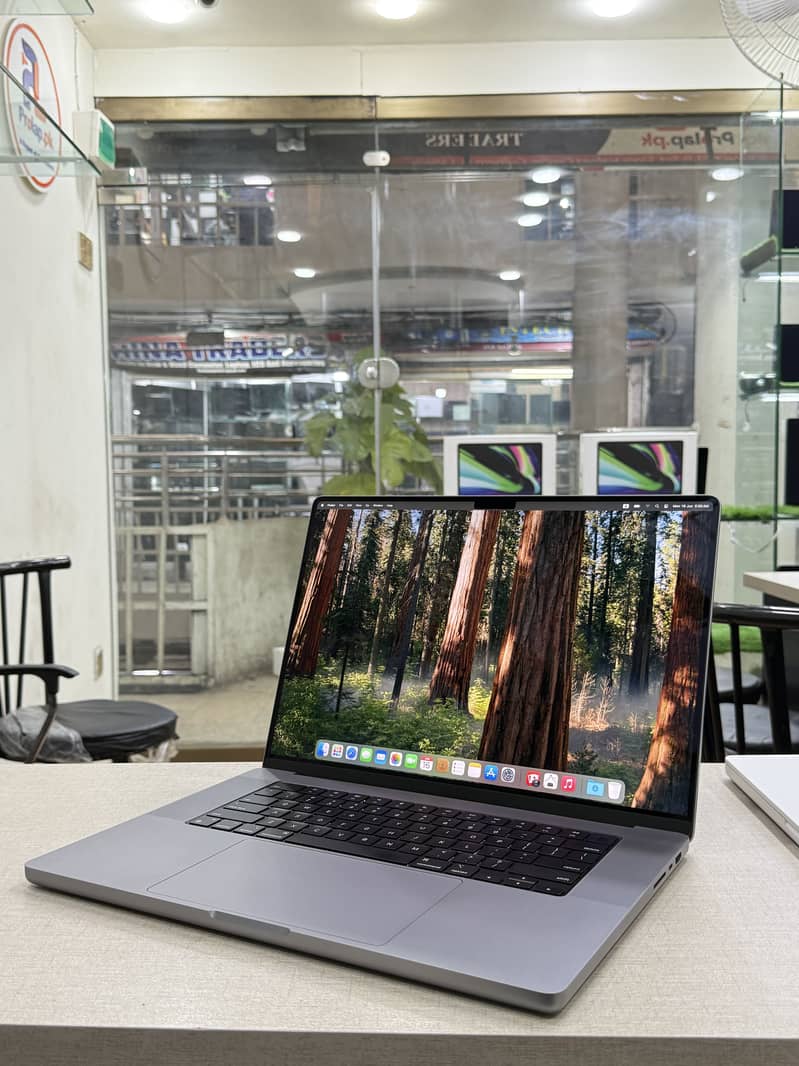 macbook pro | pro 2019 | 15 inch | 32GB/512GB | core i9 - Laptops ...