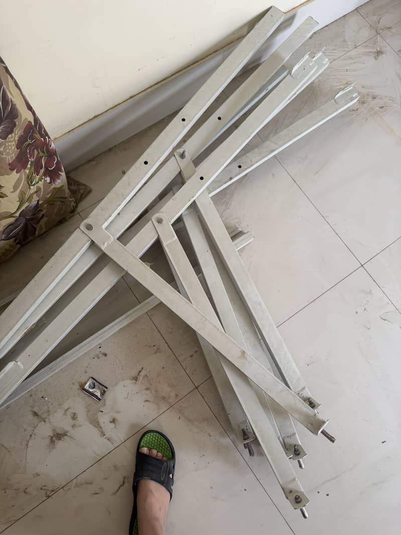 Solar stands new in condition one month use only 3
