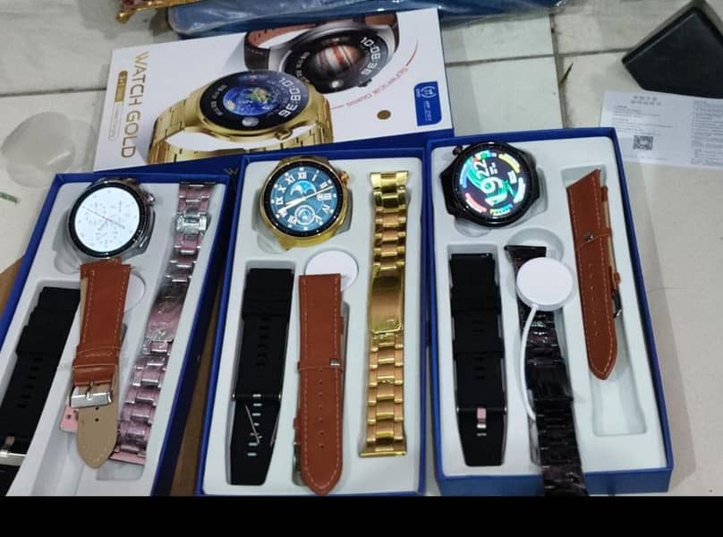 Smart watch with 7 strap Brand CD NEW 70 125 5