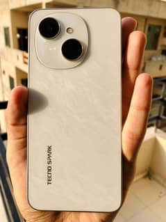 Tecno spark go 1
