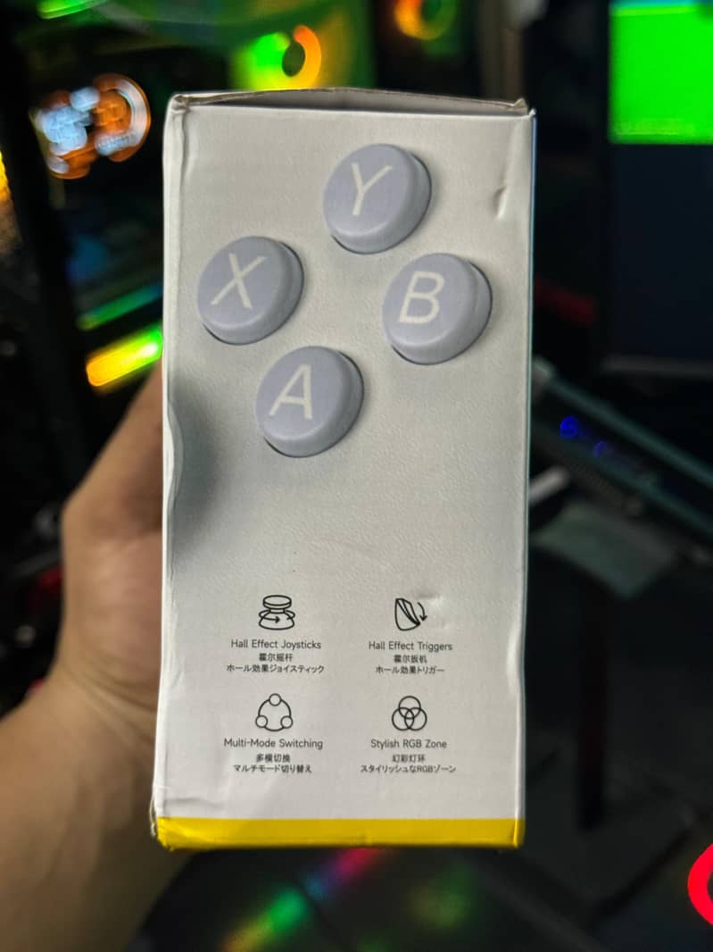 New EasySmx X05 Gaming Controller Completed Box. 3