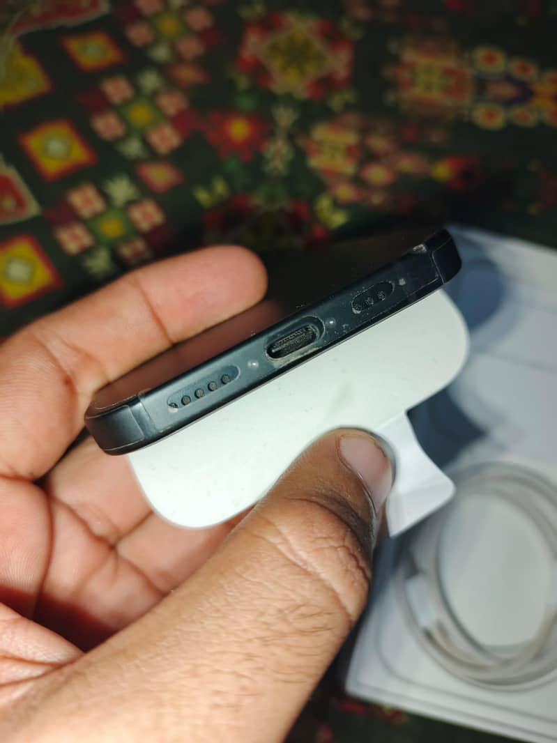 iPhone 15 128-GB JV 9