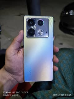 Note 40 8+8/256 back brake