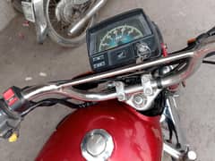 Honda CD 70 03027684774 is number pa bss rabta kra