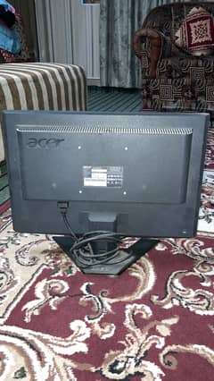 Acer monitor 19 inch all okey