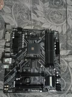 Gigabyte B450M DS3H – 4 RAM Slots – Ryzen Support – Budget Friendly!