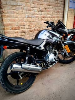 Yamaha YBR 125