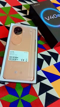 vivo V40 E