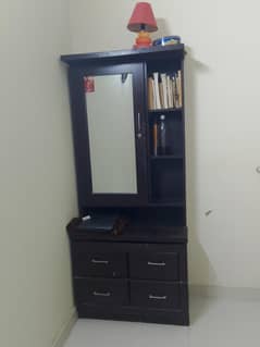 Selling double bed without mattress and dressing table