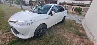 Toyota Corolla Axio Hybrid 1.5 2016 | Corolla Axio 2016