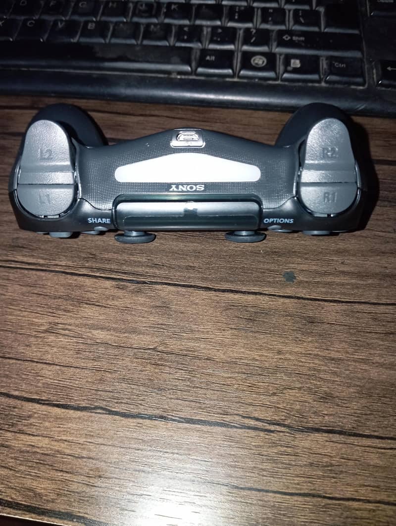 PS4 4 controller - New - 1st copy with box 3