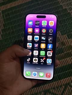 Apple iPhone 14 Pro . . . . . . 256gb Waterpack
