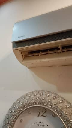 1 tin Gree Dawlance Split AC for Sale