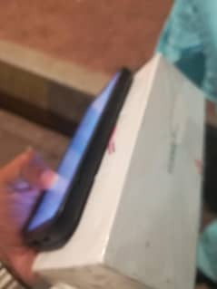 4 Gb 64 Gb box and charger