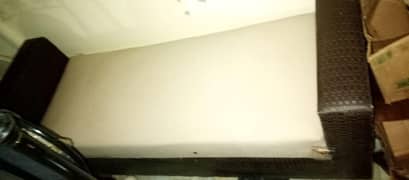 3 seater sethi for sale very new conditions
