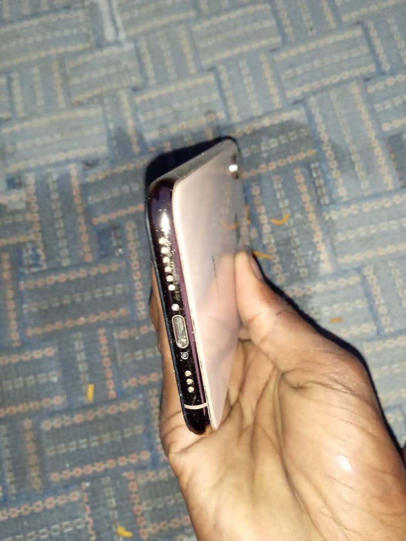 iPhone XS 10by10 all ok set non pta but sim working 5