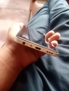 oppo a38 full box 10/10 condition location shujabad 03116903085 6 /128