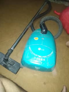I m selling carpet cleaner good working candition