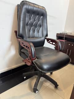 Boss chair