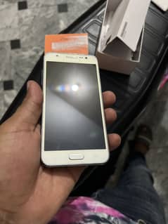 Samsung j5 on nh hota I think software ka rola kafi der sy pra hai gar