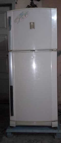 dowlanc refrigerator for sale