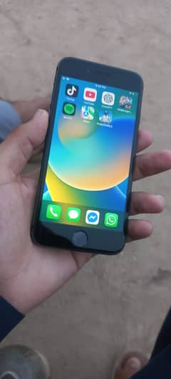 Apple iPhone 8