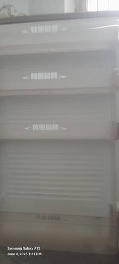 Dawlance Fridge 2 door Medium Size Condition 10/10 All ok